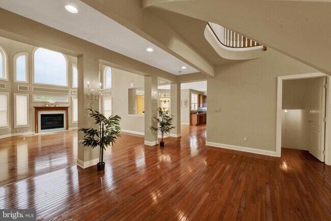 Building Photo - 19 Meadowlark Dr