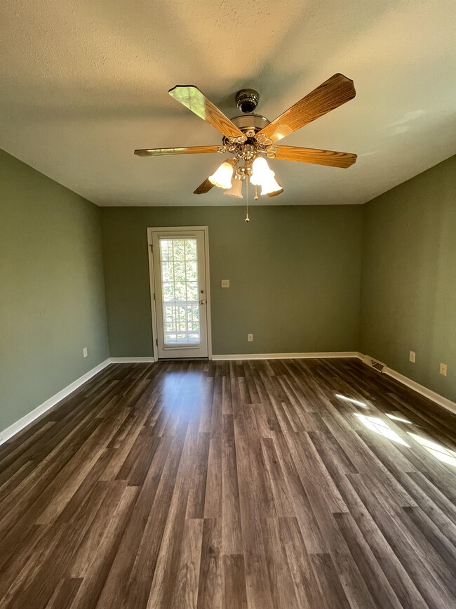 Building Photo - 1884 Prophet Rd