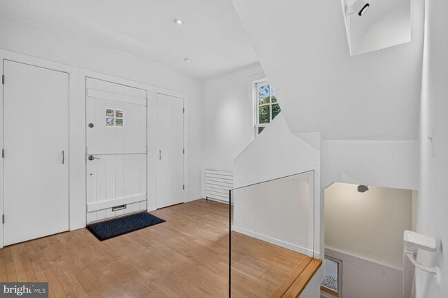 Building Photo - 3113 45th St NW