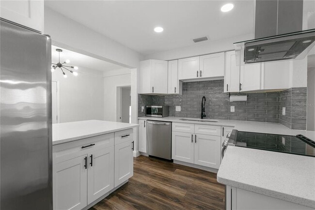 Building Photo - 4049 Iris St N