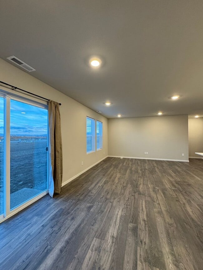 Building Photo - Brand-New 3-Bed Home with 2-Car Garage