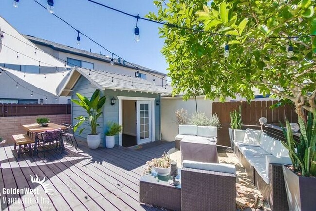 Building Photo - Beautifully Remodeled 4Bdm 2Ba Home with Detached Room/Gym Home in Talmadge Neighborhood.