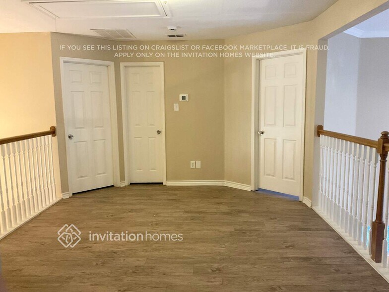 Building Photo - 2 Devon Ct