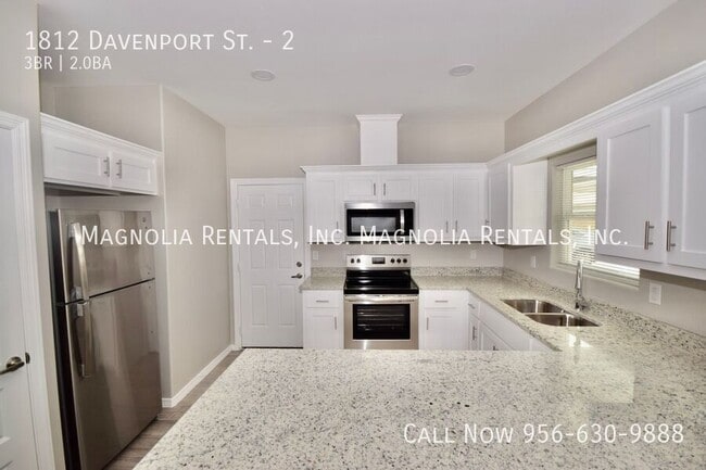 Building Photo - 1812 Davenport St