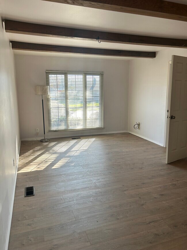 Building Photo - 1625 Tulip Tree Rd