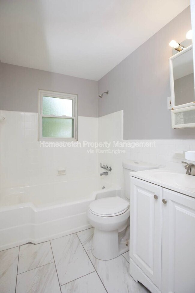 Building Photo - 4605 Nelson Dr