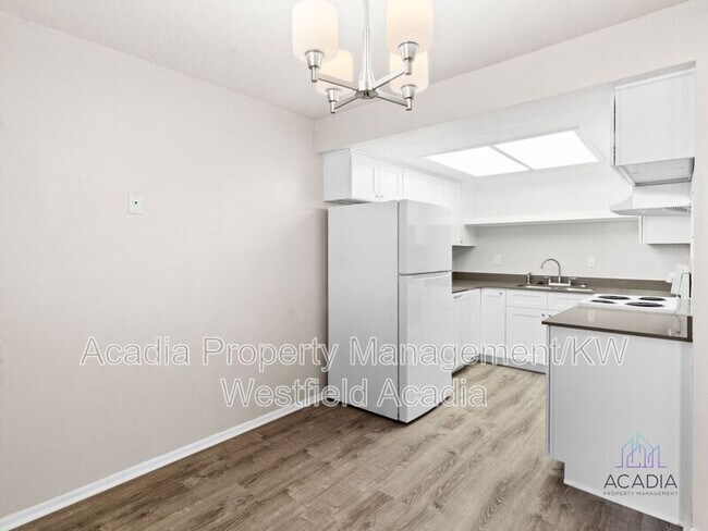 Building Photo - 2360 N 250 W