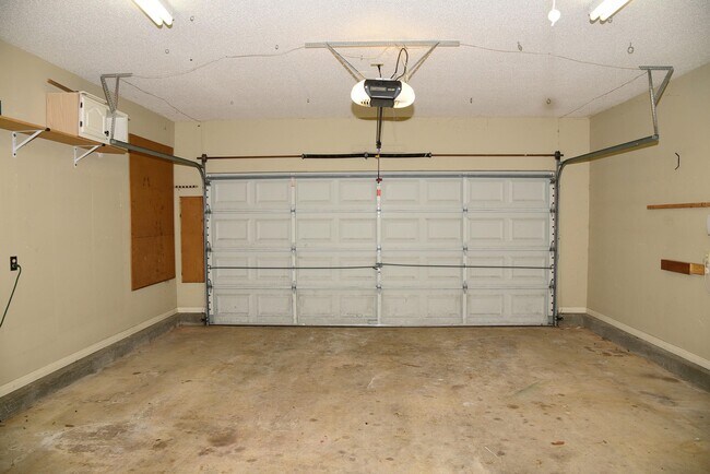 Building Photo - 116 Baywind Dr