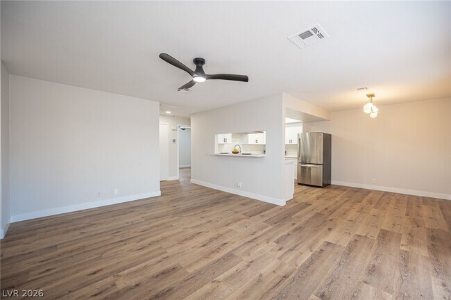 Building Photo - 3720 Snorkel Cir
