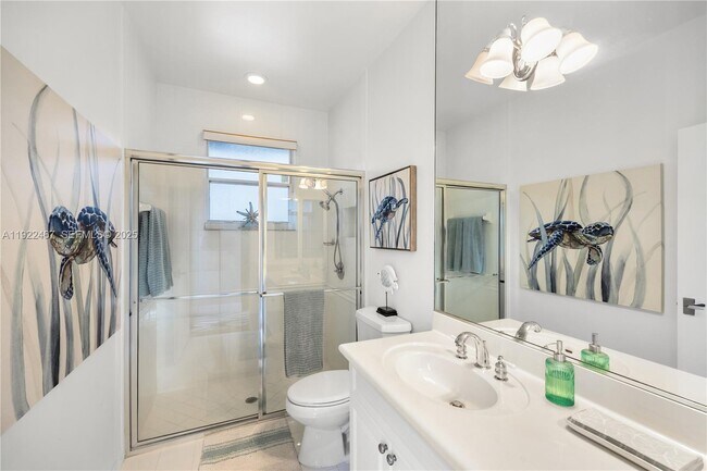 Building Photo - 2589 Mayfair Ln