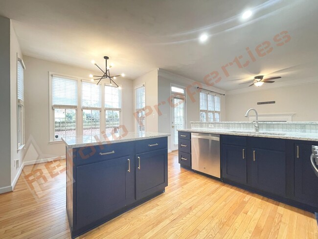 Building Photo - Gorgeous 3 Bedroom + Bonus 2-Car Garage Ho...