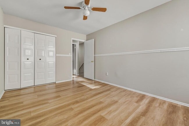 Building Photo - 18 Madison St