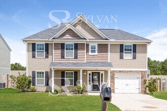 Building Photo - Gorgeous 4-bedroom, 2.5-bathroom house