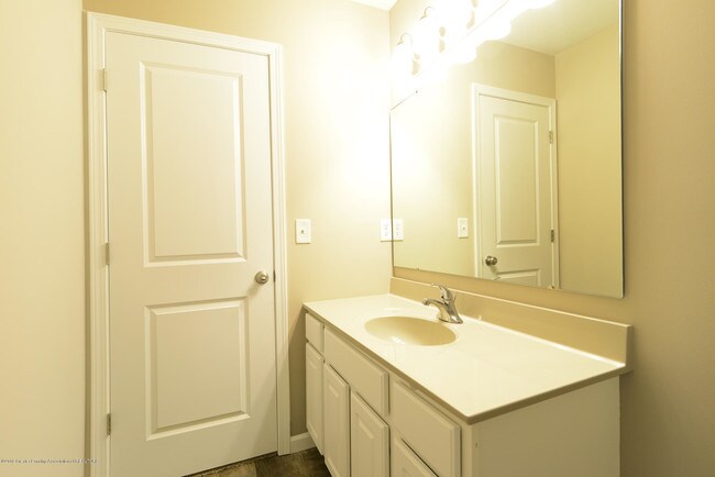 Building Photo - 3586 Fernwood Ln