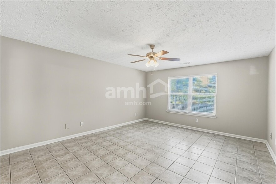 Building Photo - 247 Rockingham Dr