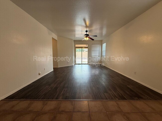 Building Photo - 7337 W St Catherine Ave