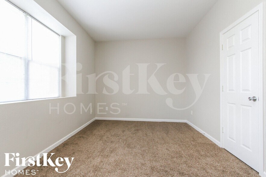 Building Photo - 6148 Navy Cir