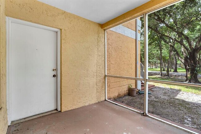 Building Photo - 2350 NW 33rd St