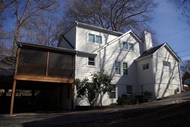 Building Photo - 24 Sevier St