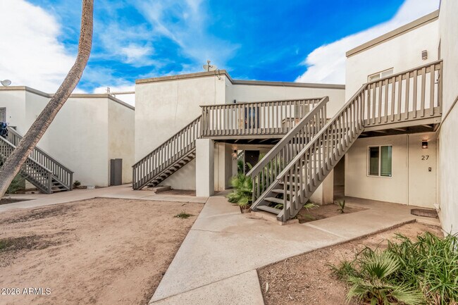 Building Photo - 6240 N 16th St