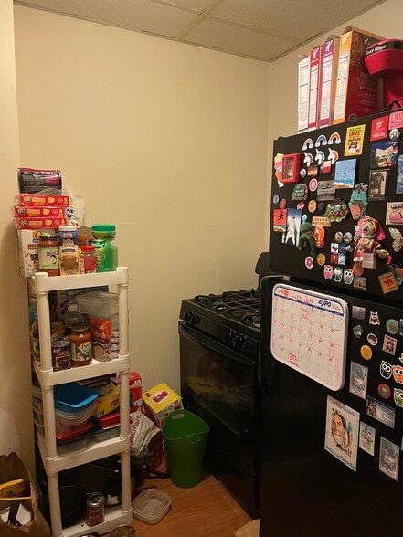 Building Photo - 194 Bennington St