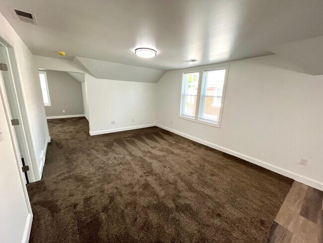 Building Photo - 2709rasp