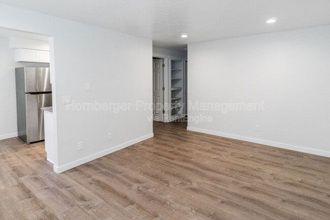 Building Photo - 5416 N Lacey St