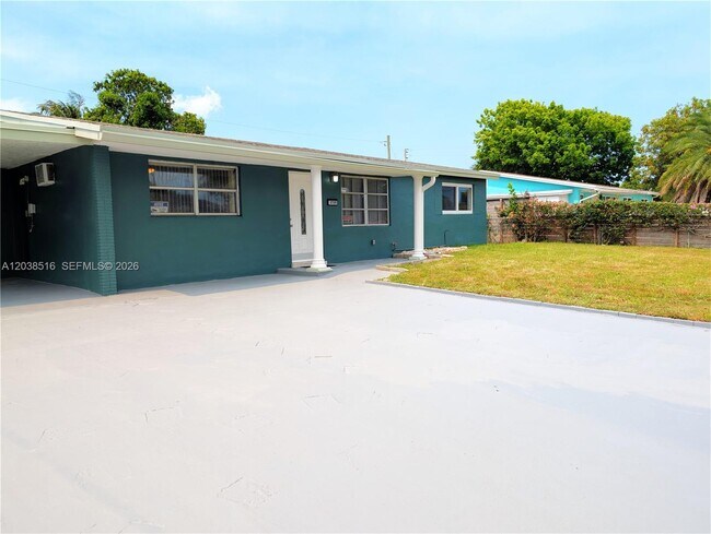 Building Photo - 2721 NW 25th St