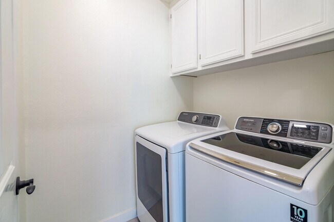 Building Photo - 67568 S Laguna Dr