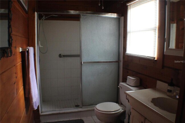 Building Photo - 3045 Yorkshire Dr