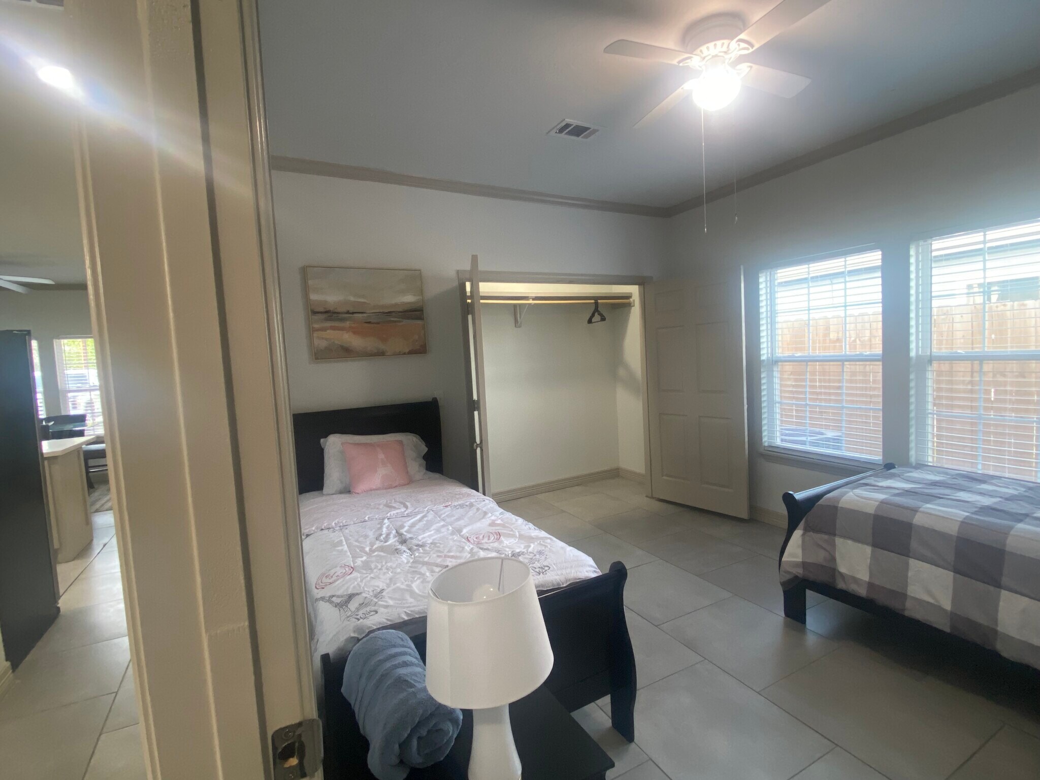 Building Photo - 2923 Pecos St