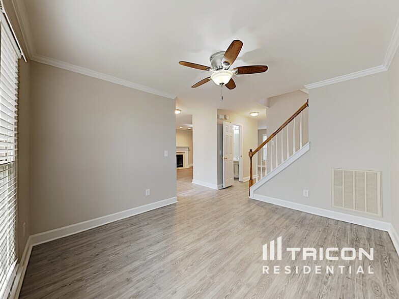 Building Photo - 999 St Catherines Dr