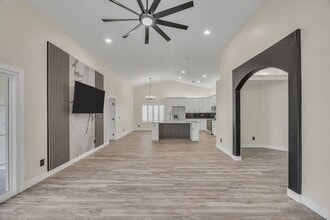 Building Photo - 3283 E Bonanza Rd