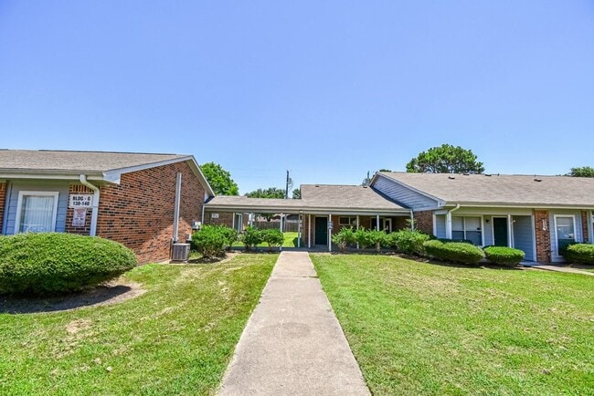 Building Photo - 576 Ellen Powell