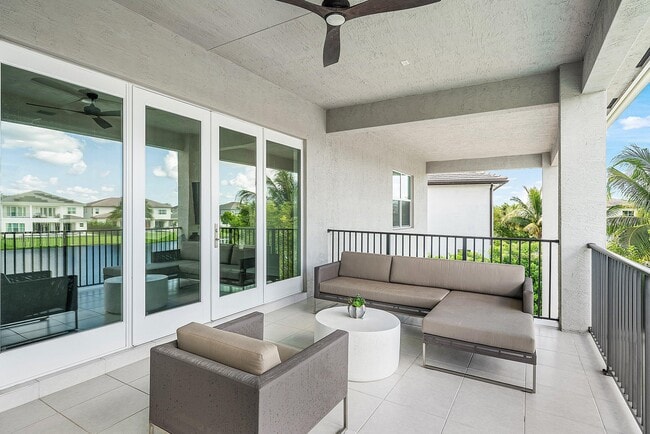 Building Photo - 19863 Meadowside Ln