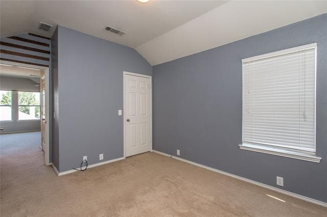 Building Photo - 8733 King Ranch Dr