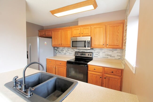 Building Photo - 1055 John Paul Jones Ln