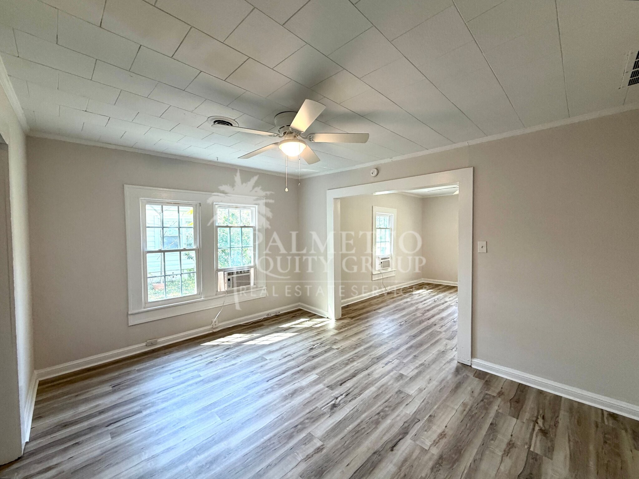 Building Photo - 3414 Summit Ave