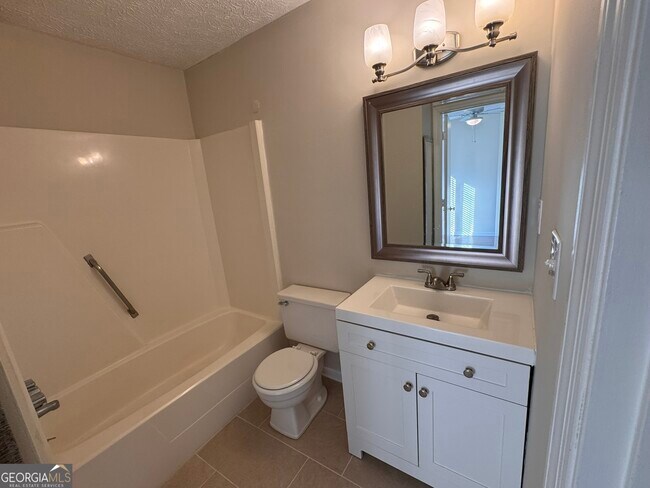 Building Photo - 1717 Wynndowne Trail