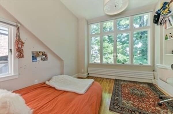 Building Photo - 39 Pinckney St