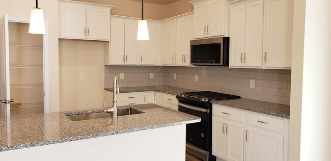 Building Photo - 157 Woodford Reserve Ct