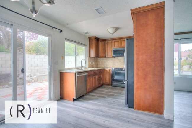 Building Photo - Great School District! Beautifully Upgraded Residence in the beautiful city of Diamond Bar