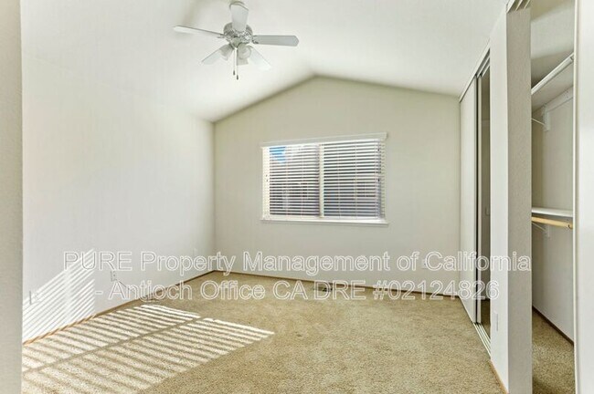 Building Photo - 1100 Twinbridge Ct