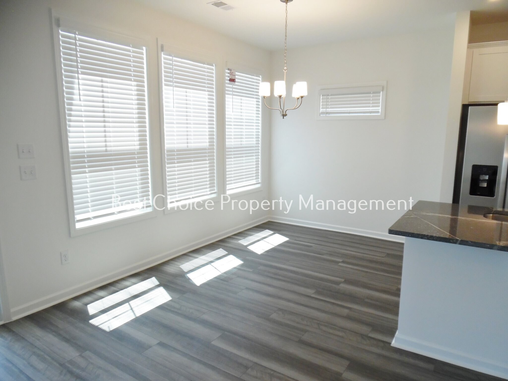 Building Photo - 245 Brown Cir