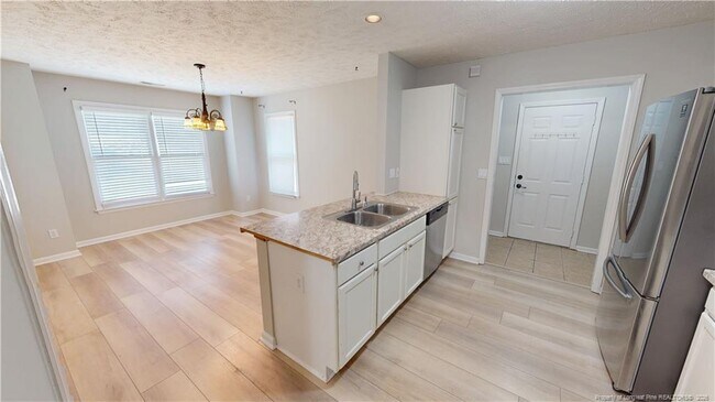 Building Photo - 5811 Mondavi Pl