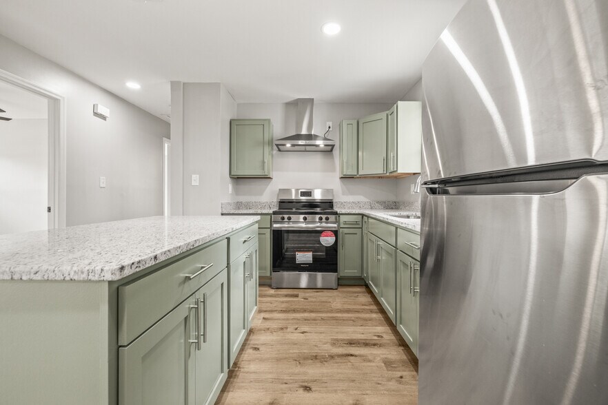 Kitchen - 14002 Creely Dr SW