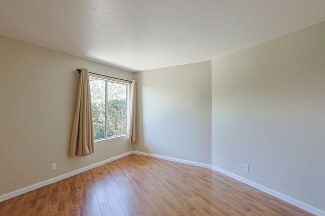 Building Photo - 5708 Baltimore Dr