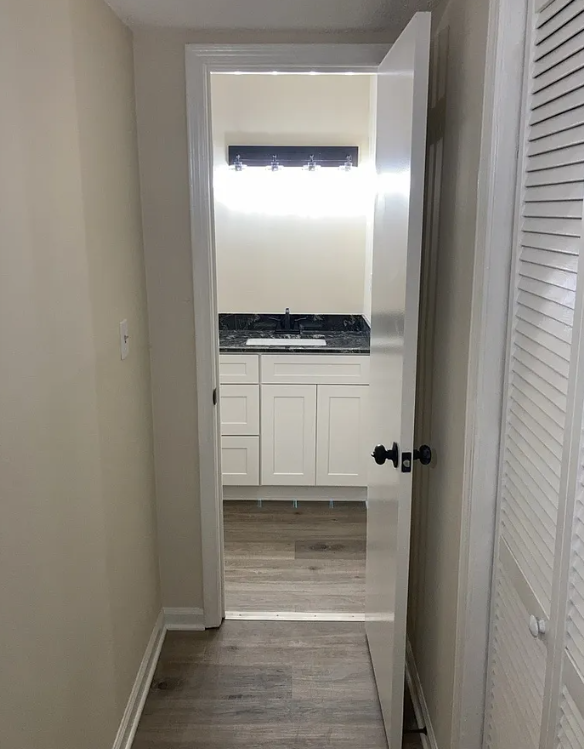 Building Photo - 1 Bedroom in Greenville