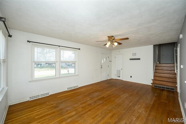 Building Photo - 405 N Moore St