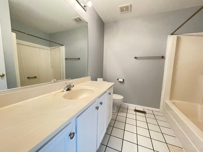 Building Photo - 3186 Anton Dr